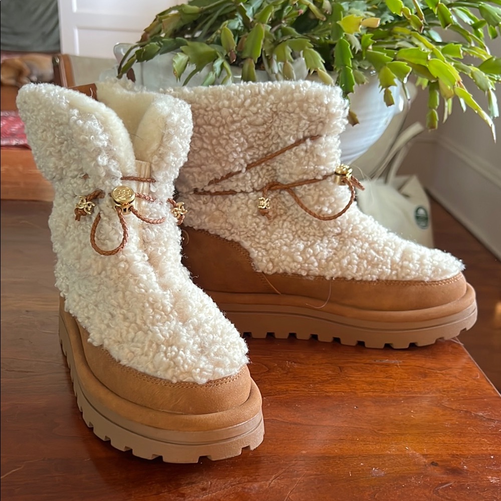Sam Edelman Snow Boot Faux Shearling Boots